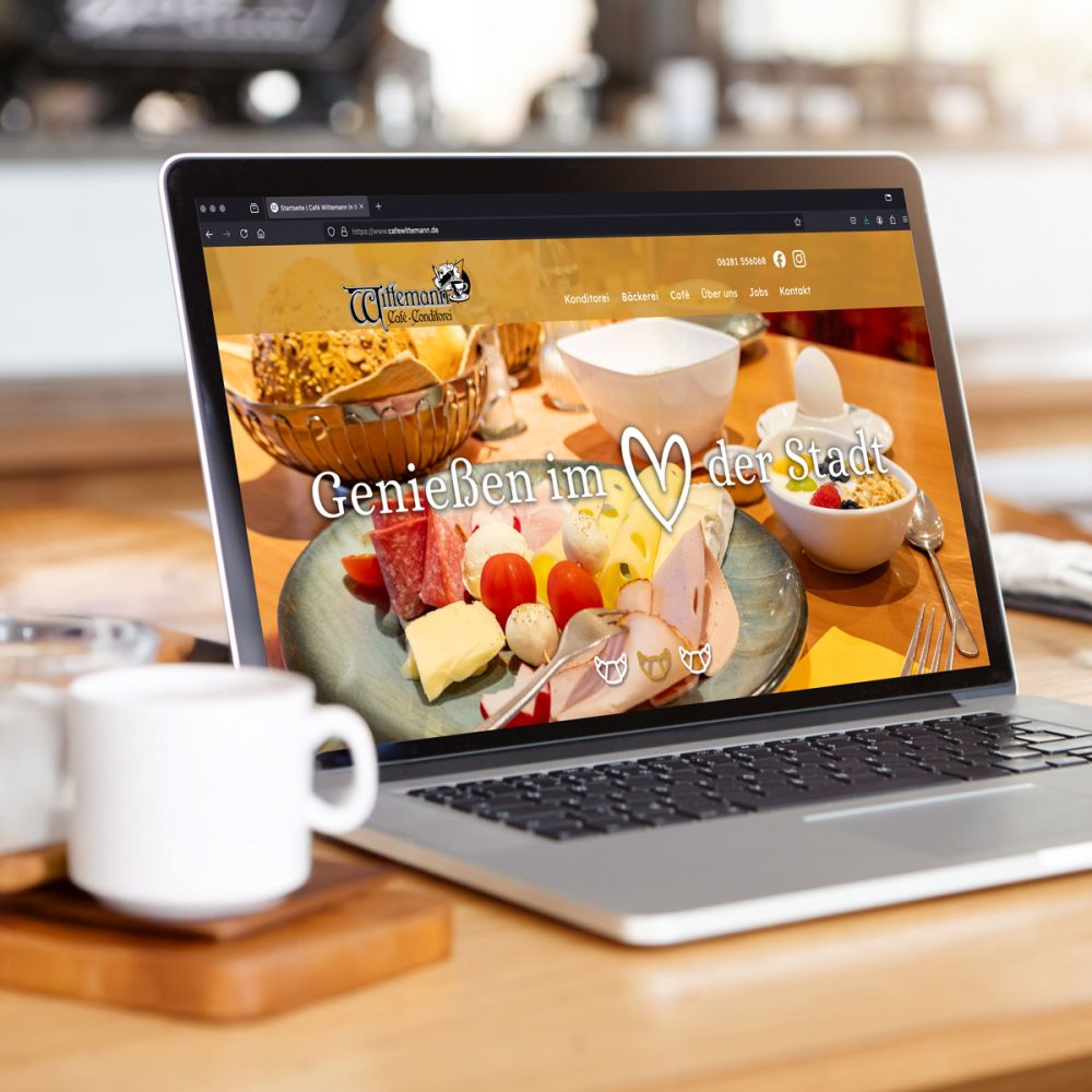 Webseiten Mockup auf Laptop