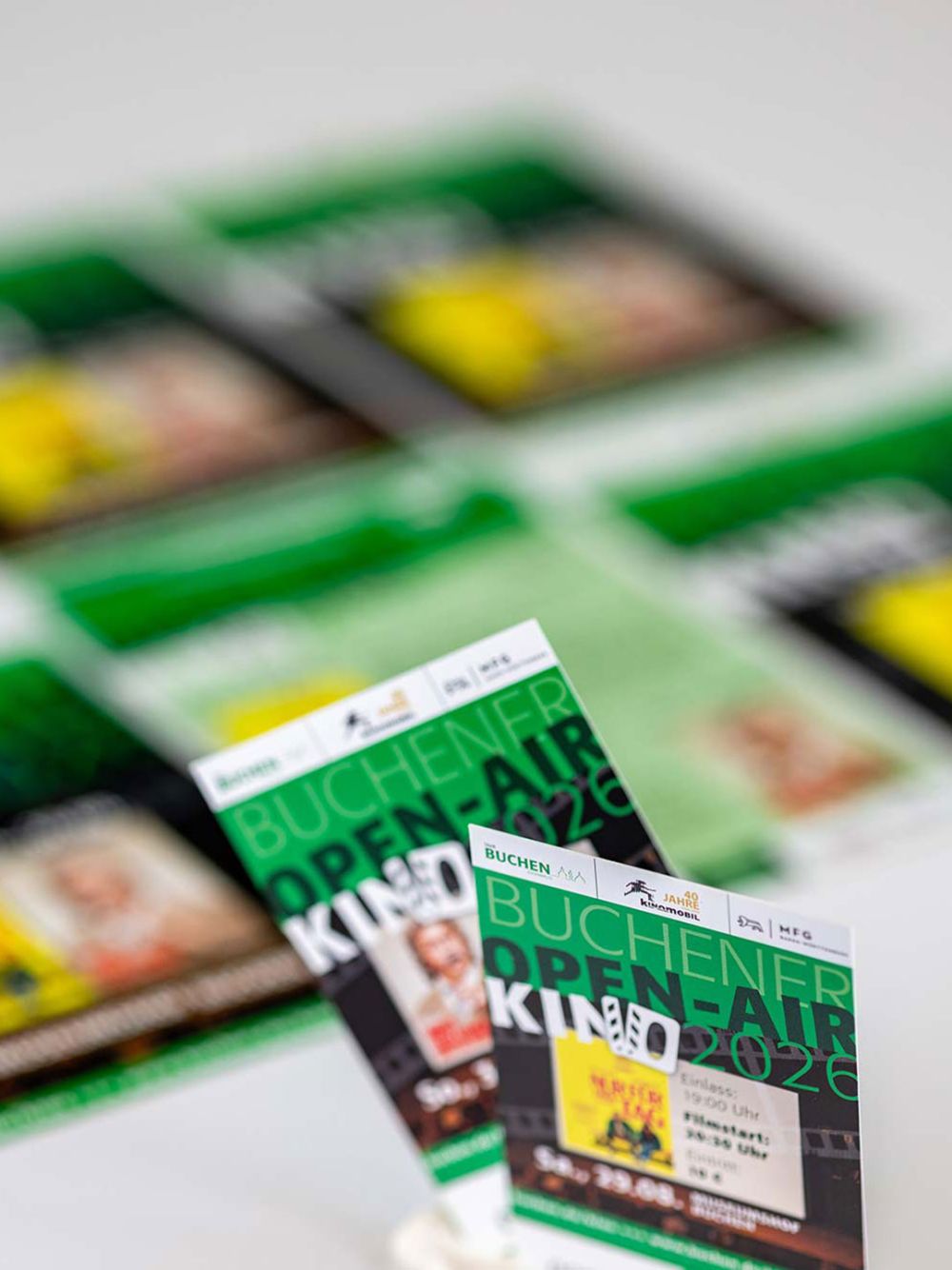 Eintrittskarten und Flyer