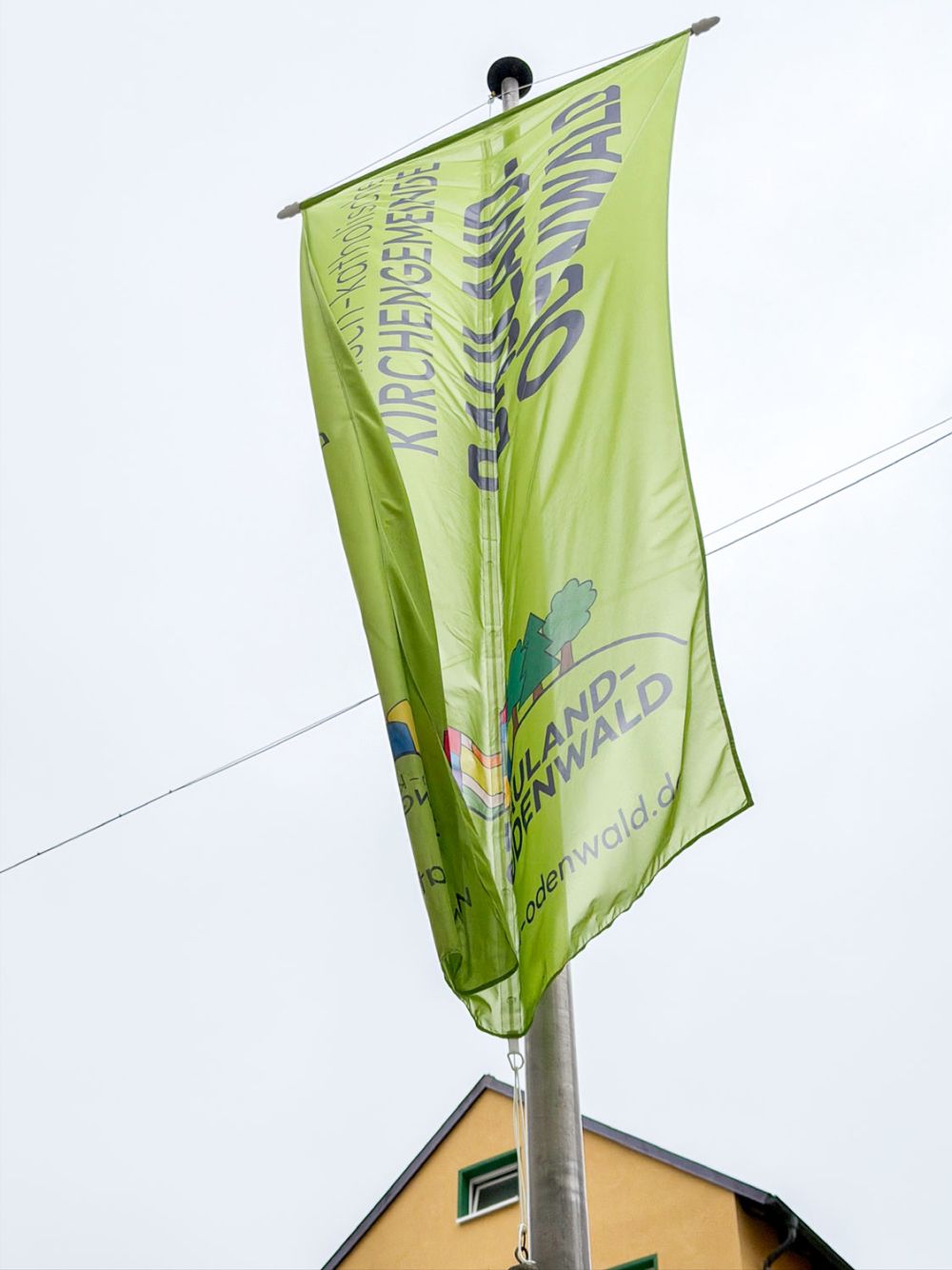 Fahne römisch-katholische Kirchengemeinde Bauland-Odenwald