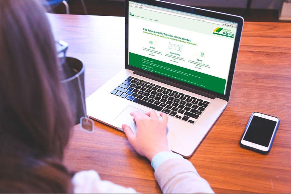 Webseite auf Laptop